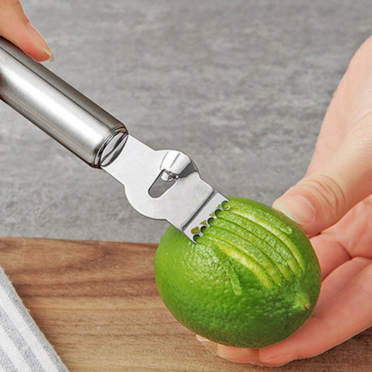 Spremiagrumi/Grattugia per Lim - Peeler Channel Knife recensione e prezzo