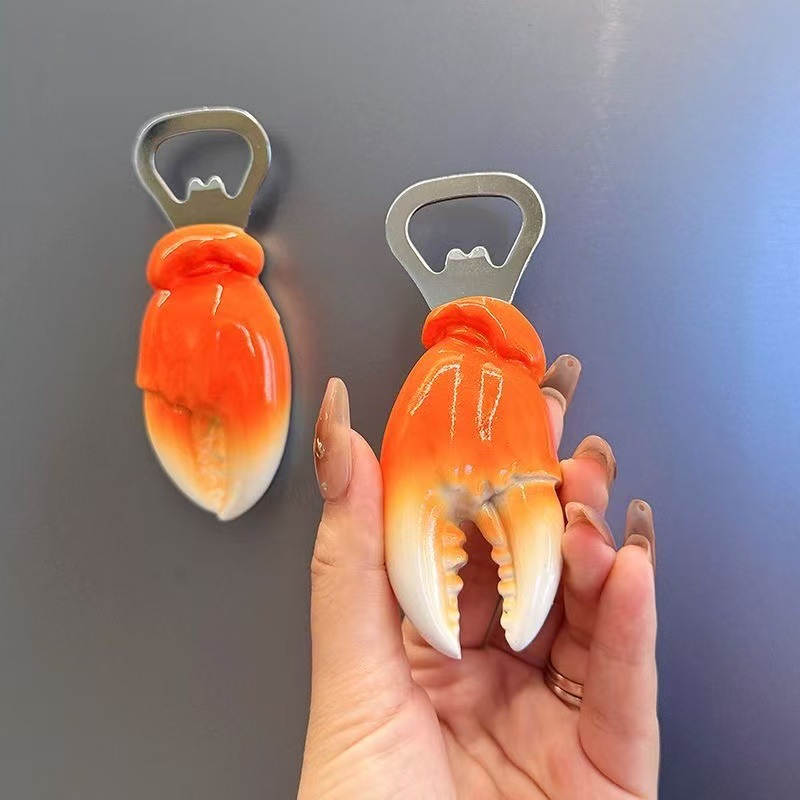 Apribottiglie magnetico a form - Home Bar And Fridge recensione e prezzo